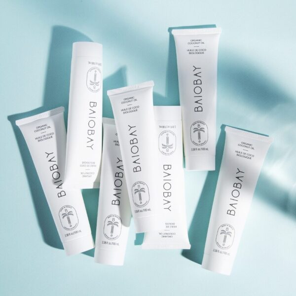 Baiobay Organic Coconut Oil on laadukasta, 100% puhdasta kylmäpuristettua luomukookosöljyä, joka sopii monipuolisesti ihonhoitoon koko perheelle.