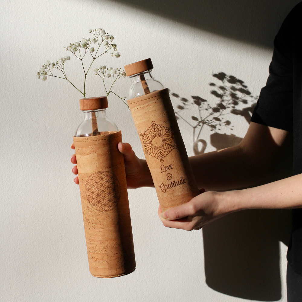 flaska lasinen vesipullo