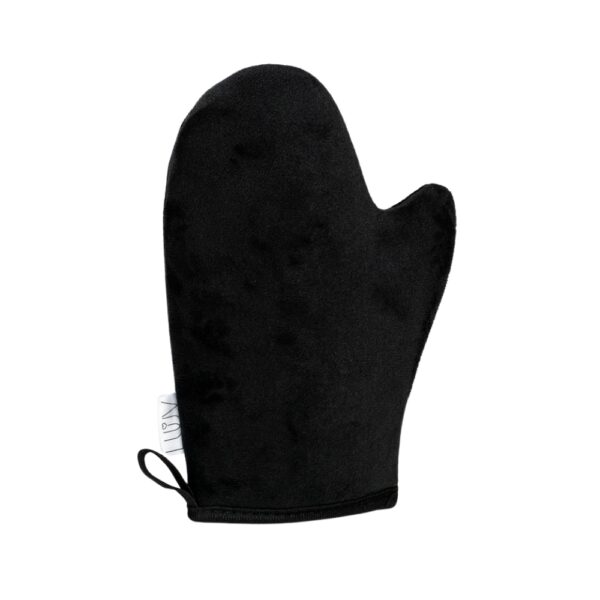 Luuv Tanning Mitt on kätevä apulainen itseruskettavan kuivaöljyn levitykseen!