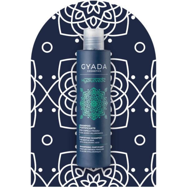 Vahvista ja elvytä hiuksesi Gyada Hyalurvedic vahvistavalla shampoolla! Tämä ayurvedinen shampoo sisältää sarviapilaa, macaa ja cassiaa.