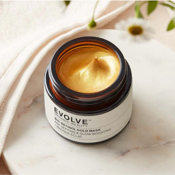 Evolve Bio-Retinol Gold Mask on hehkua tuova, luonnollinen retinolinaamio. Bio-retinoli Bidens pilosa -kasvista tukee ihon nuorekkuutta.