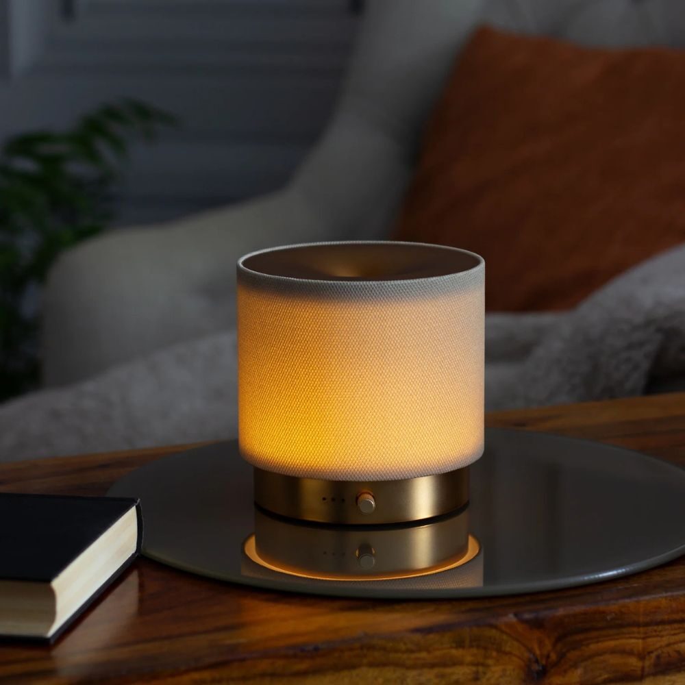 Tyylikäs Mira aromadiffuuseri USB-kytkennällä