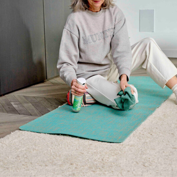 Yokuu Multi-Purpose Cleaner Starttipakkaus sisältää kestopullon ja yhden probioottihelmen