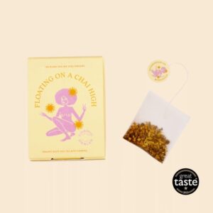 Ayurvedan inspiroima Cosmic Dealer Third Eye valkoinen chai-tee. Luomulaatuinen, mausteisen lempeä teehetki! Sisältää 12 pussia.
