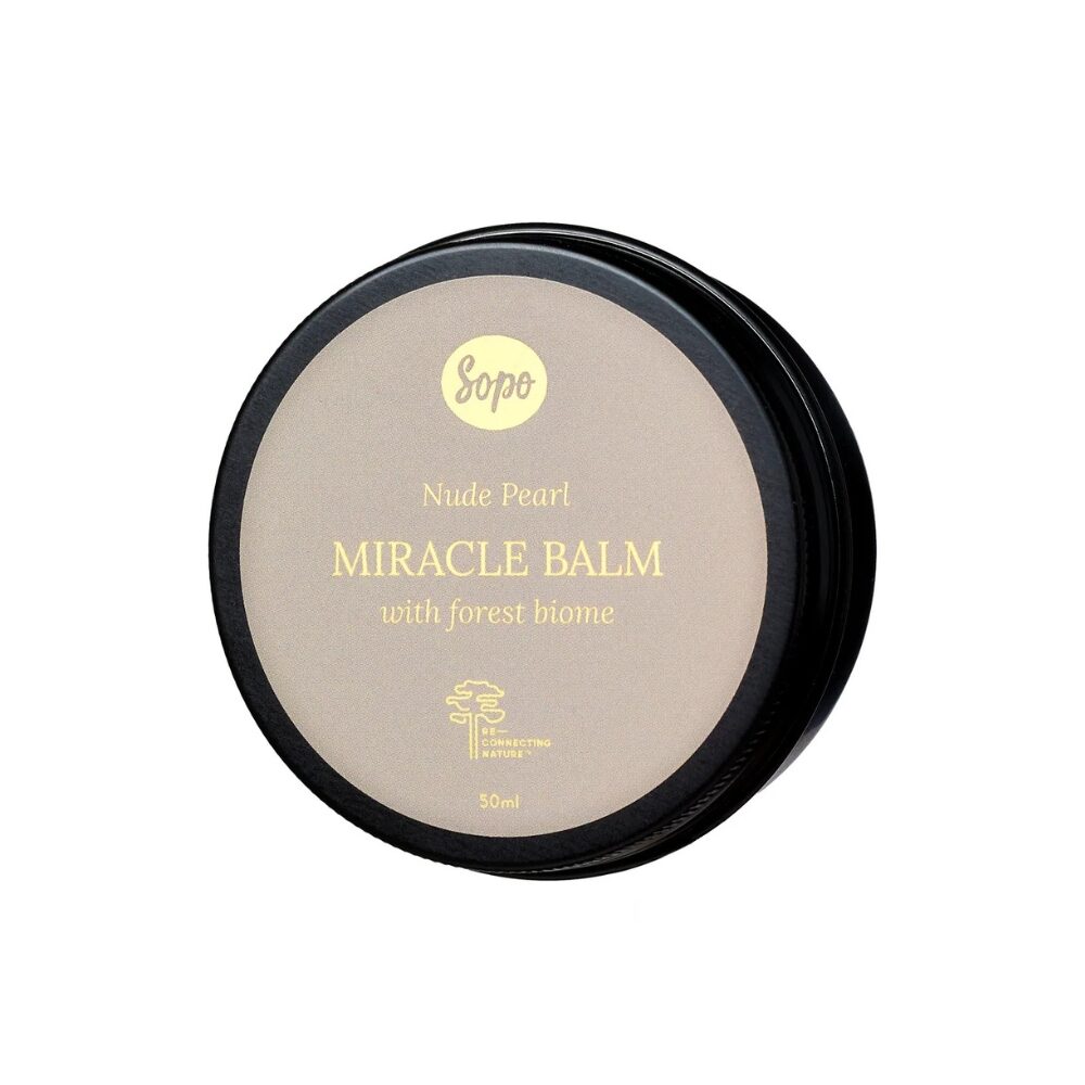 Sopo Miracle Balm on kevyesti sävyttävä luonnonkosmetiikan voide, joka tuo hehkua ja suojaa iholle