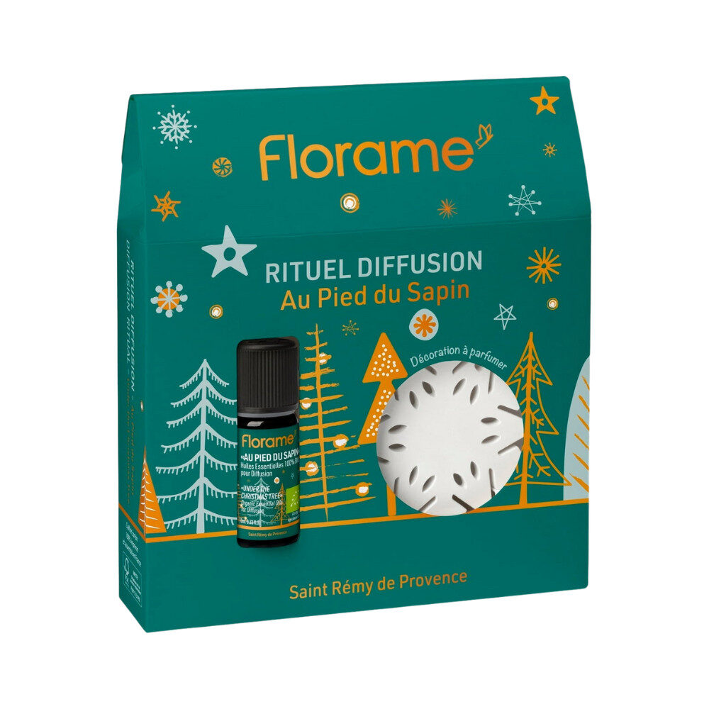 Luo kotiin talvisen metsän taika tällä hurmaavalla aromaterapeuttisella lahjapakkauksella! Sisältää tuoksukiven ja aromaattisten öljyjen sekoituksen.