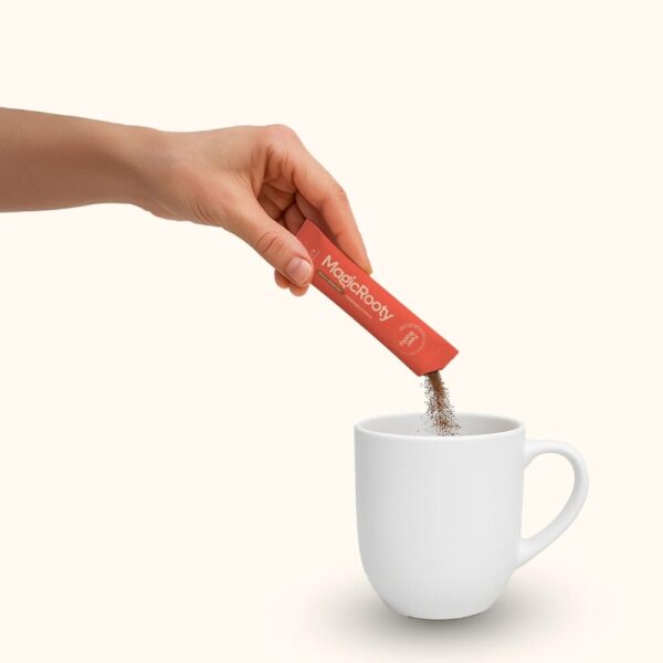 Raakakaakaon, sienten ja adaptogeenisten yrttien taika yhdessä kupissa! Magic Rooty on kanelilla maustettu, täyteläinen superkaakao. Vegaaninen.