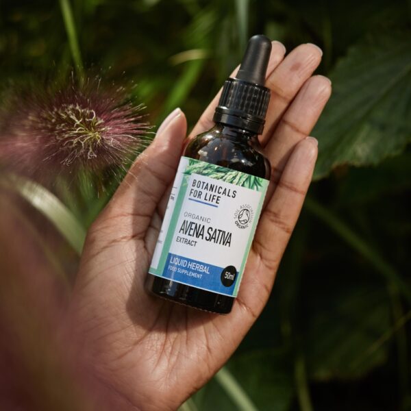 Botanicals For Life luomulaatuinen kauranversouute (Avena sativa) tukee ruoansulatusta