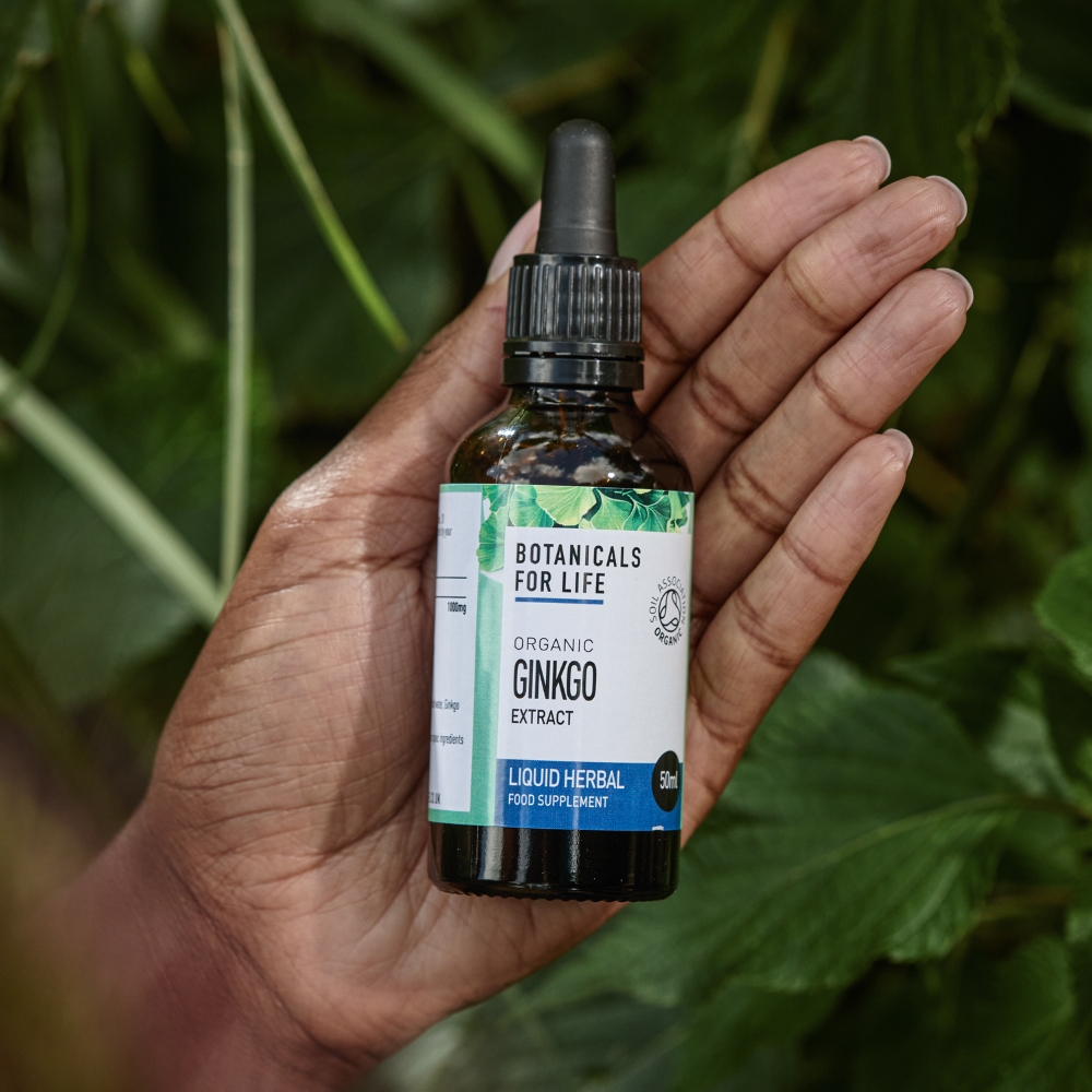 Botanicals For Life luomulaatuinen neidonhiuspuu-uute (Ginkgo biloba) on tunnettu mikroverenkierron tukija. Tukea muistille ja kognitiiviselle toiminnalle.