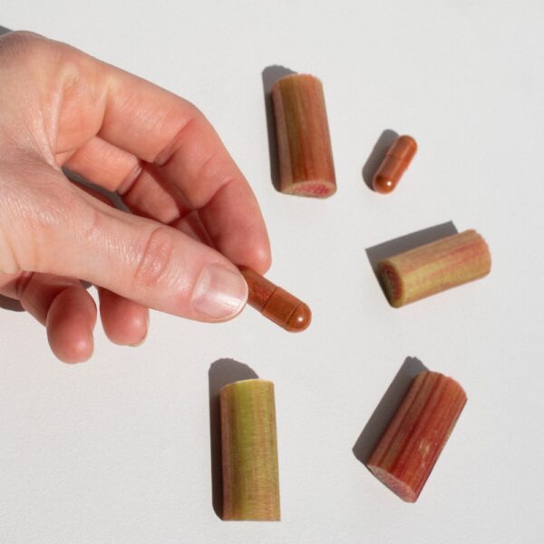 Nordbo Mage on monipuolinen yrttipohjainen valmiste, joka tukee suolen säännöllistä toimintaa. Sisältää mm. raparperinjuurta, triphalaa ja magnesiumhydroksidia.