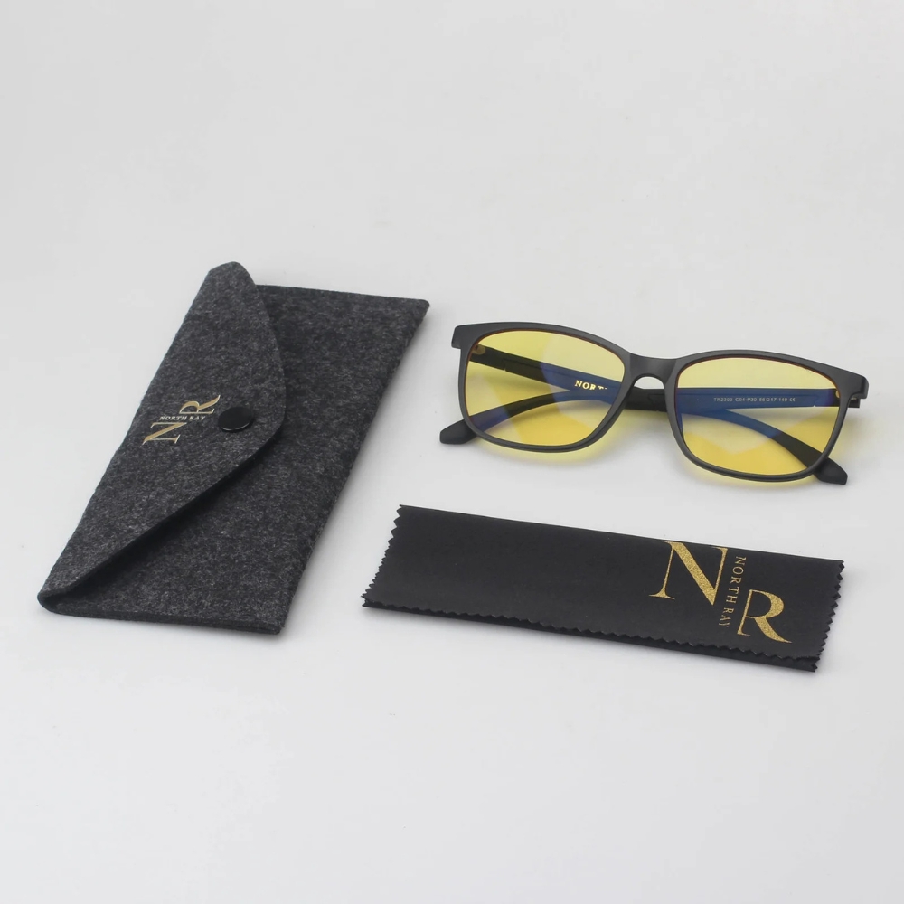 Tyylikkäät Kajo päivälasit suodattavat keinotekoista sinivaloa ja voivat ehkäistä silmien rasitusta. Kevyt TR-90-kehys ja laadukas CR-39-linssi.