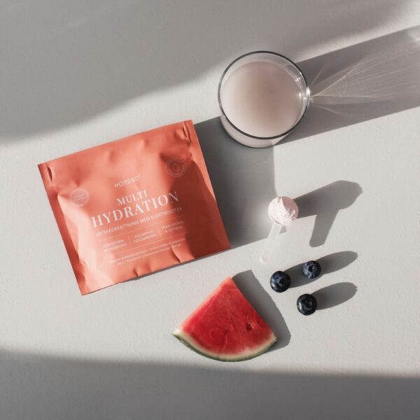 Luonnollista nesteytystä arkeen ja aktiivisuuteen! Nordbo Multi Hydration sisältää kookosvesijauhetta, Himalajan suolaa ja magnesiumia.