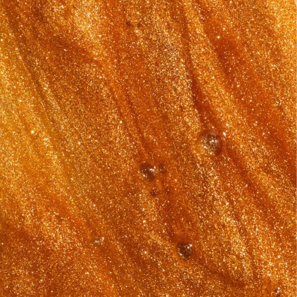 LUUV Shimmering Dry Oil Bronze on aloe vera -pohjainen porkkanakuivaöljy, joka kosteuttaa ihoa ja antaa sille lämpimän, hehkuvan sävyn