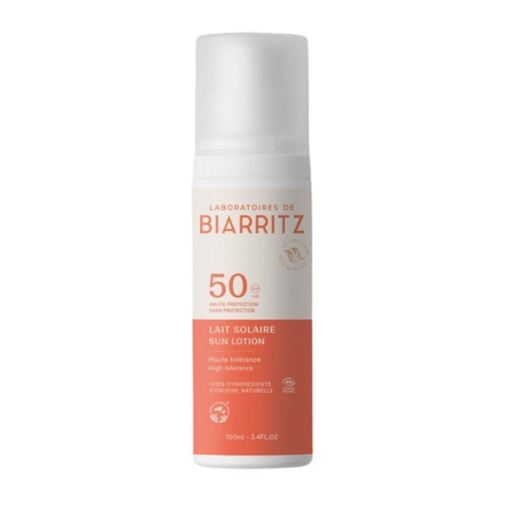 Laboratoires de Biarritzin SPF50-aurinkosuojaemulsiovoide on luonnollinen korkean suojakertoimen aurinkosuoja kasvoille ja vartalolle.
