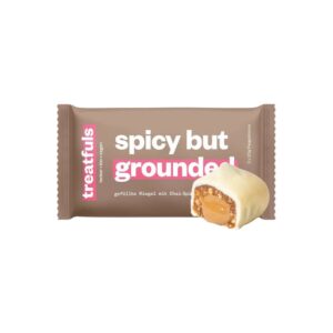 Treatfuls Spicy but grounded mausteinen väipala on täynnä hyvää energiaa pähkinöistä sekä lämmittävää chai-makua.